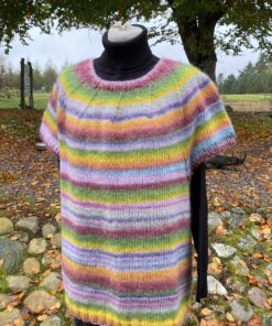 Vest med rundt bærestykke i Rigadritto